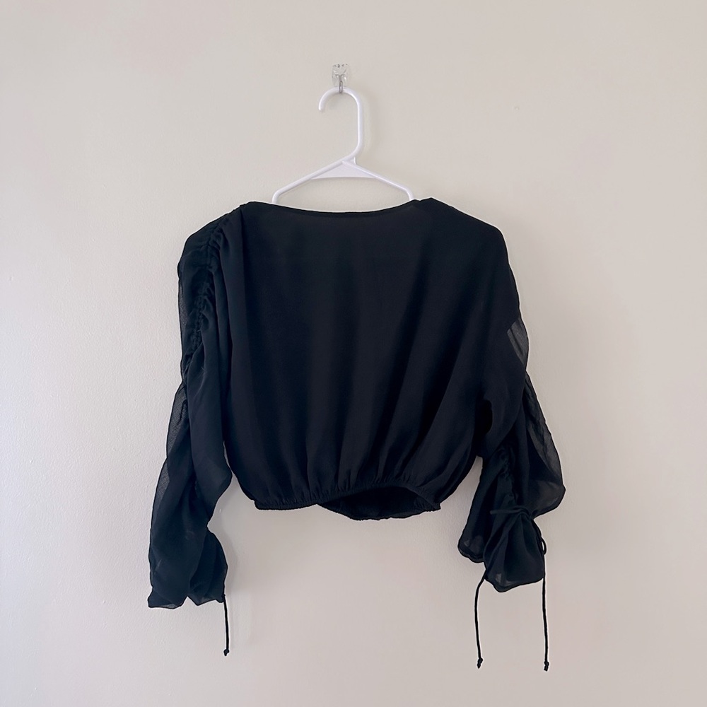 Abercrombie and Fitch Long Sleeve Black Sheer Cropped Blouse Size XXS